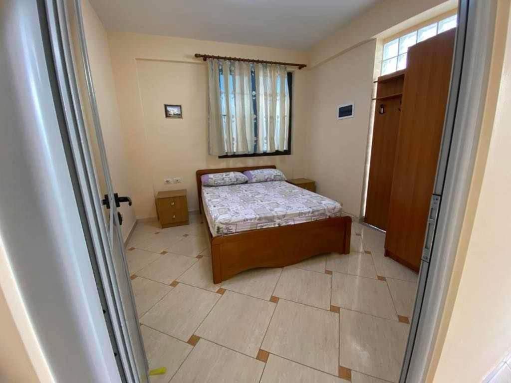 Koli Apartaments Sarandë エクステリア 写真